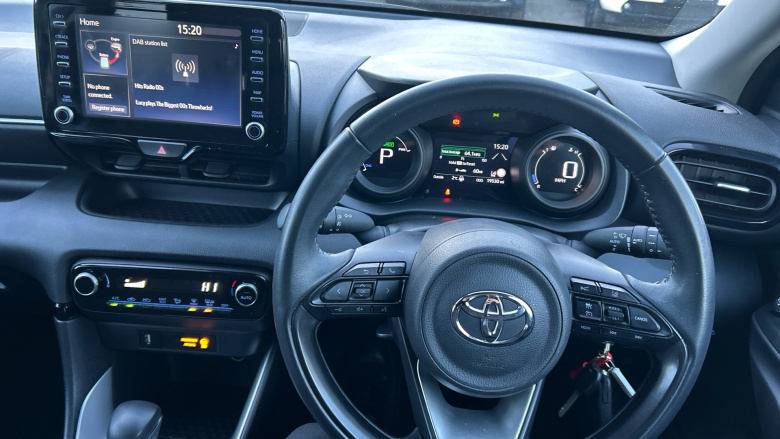 Toyota Yaris 1.5 Hybrid Design 5dr CVT Hybrid Hatchback